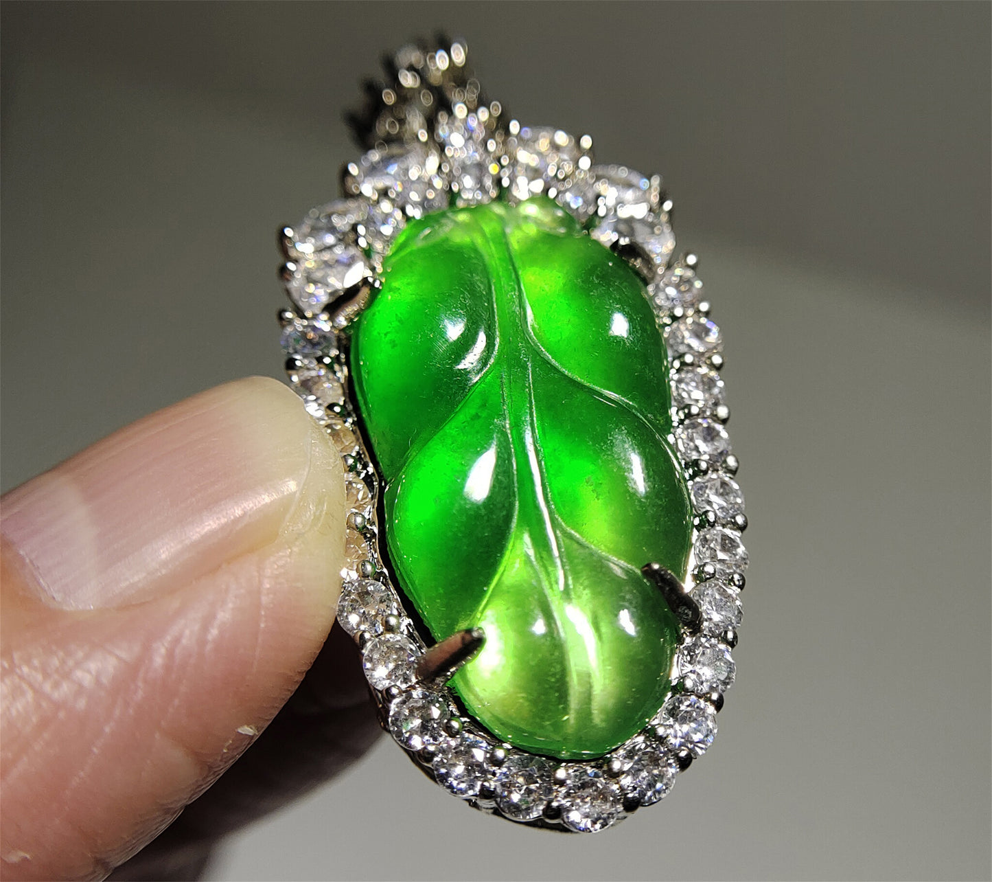 Real Natural Grade A Glassy Jadeite Pendant Tree Leaf Genuine Icy Emerald Green Jade Amulet Authentic Talisman