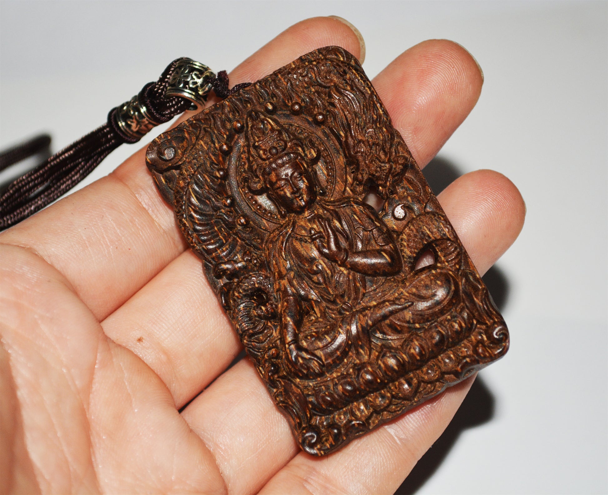 Real Natural Kalimantan Kinam Agarwood Kwan Yin Buddha Pendant Guanyin Oud Amulet Genuine Kynam Chinese Gaharu