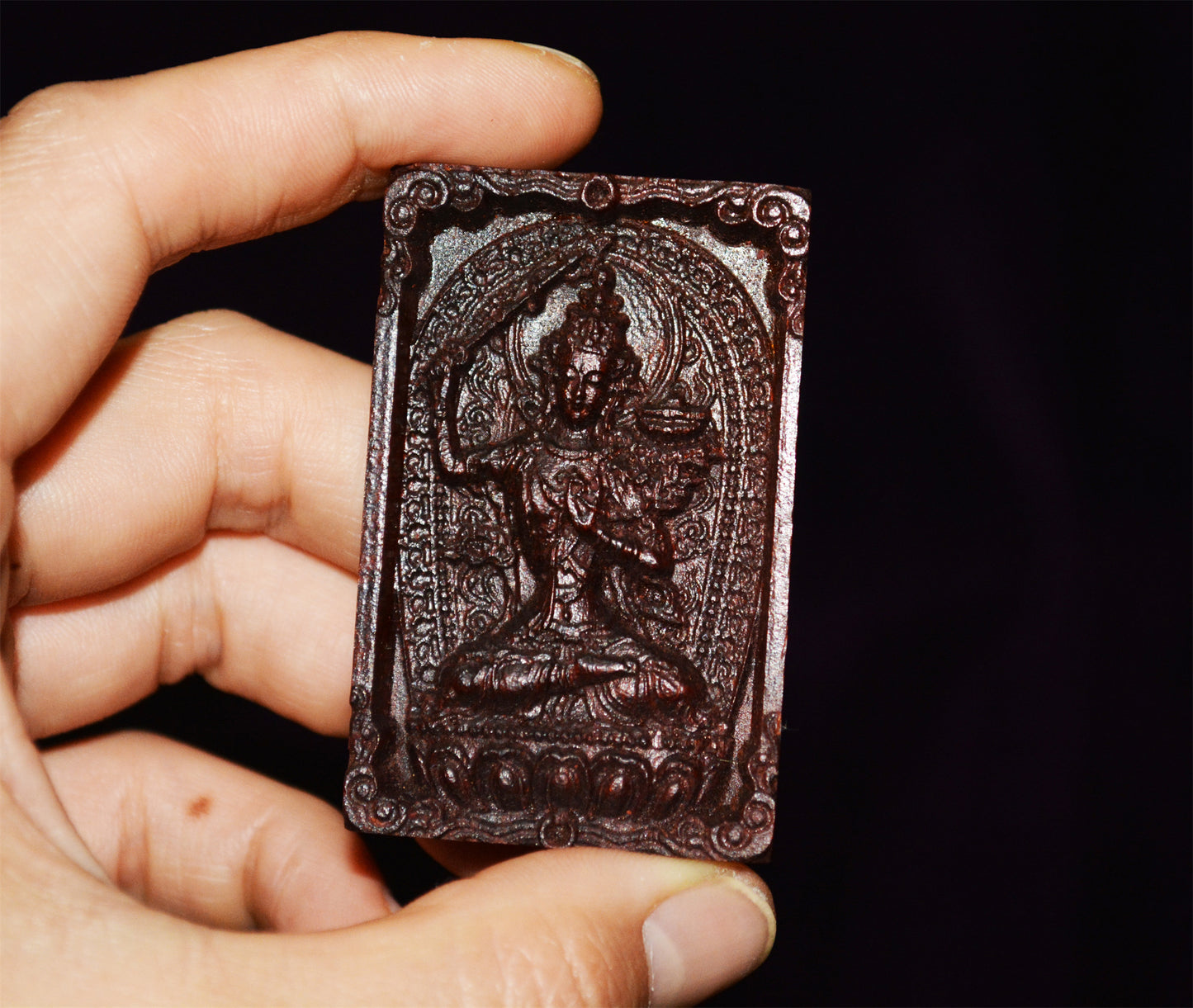 Real Red Sandalwood Guanyin Buddha Pendant Zitan Wood Amulet Chinese Kwan YinTalisman Quan Yin