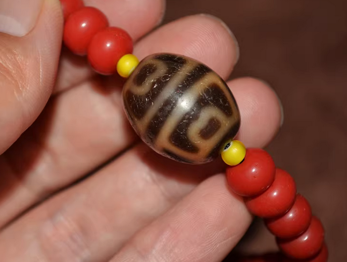 Real Tibet Ancient Lotus Dzi Bead Amulet Himalayan Pure Six Eyes Gzi Pendant Genuine Old Antique Agate Talisman Bracelet