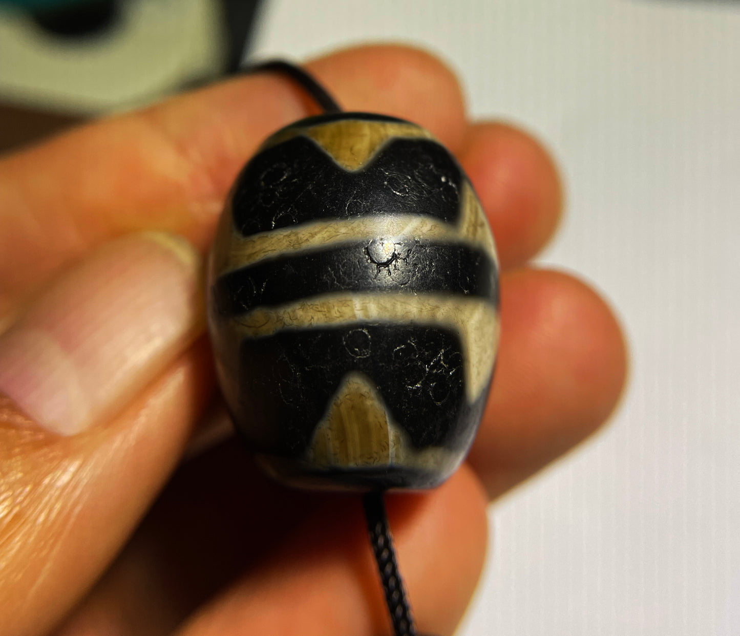 Real Tibet Ancient Lotus Tiger Tooth Dzi Bead Amulet Himalayan Necklace Pure Water Wave Gzi Antique Agate ZigZag Talisman Pendant