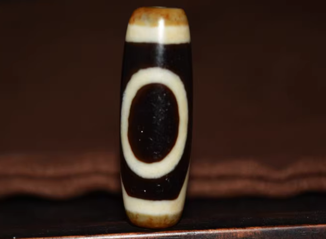 Real Tibet Ancient One Eye Mountain Dzi Bead Pendant Amulet Himalaya Agate Pure Gzi Old Antique Talisman