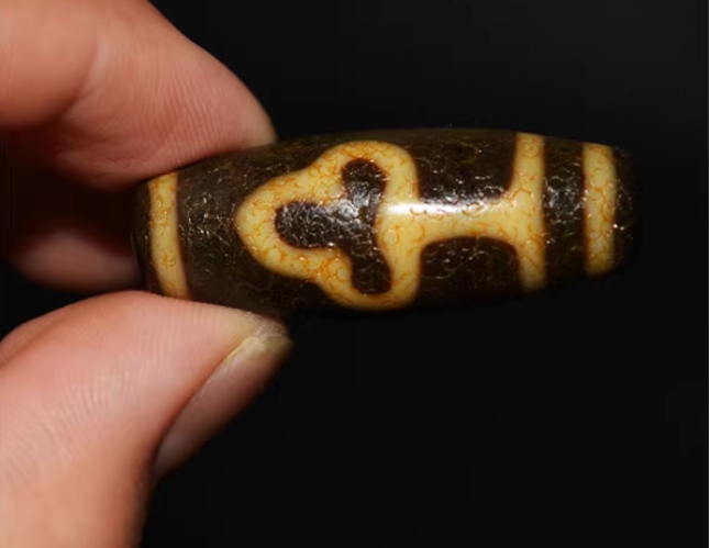 Real Tibetan Ancient Bodhi Leaf Dzi Bead Amulet Himalayan Pure Special Gzi Pendant Genuine Old Antique Agate Talisman Bracelet