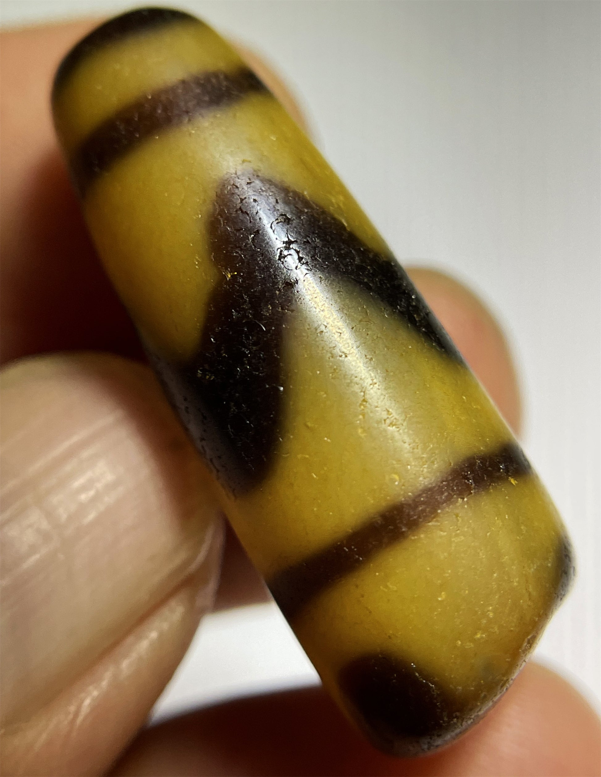 Real Tibetan Ancient Broken Tiger Tooth Dzi Bead Amulet Pendant Himalayas Old Agate Nepal Water Wave Pure Gzi Talisman Bracelet