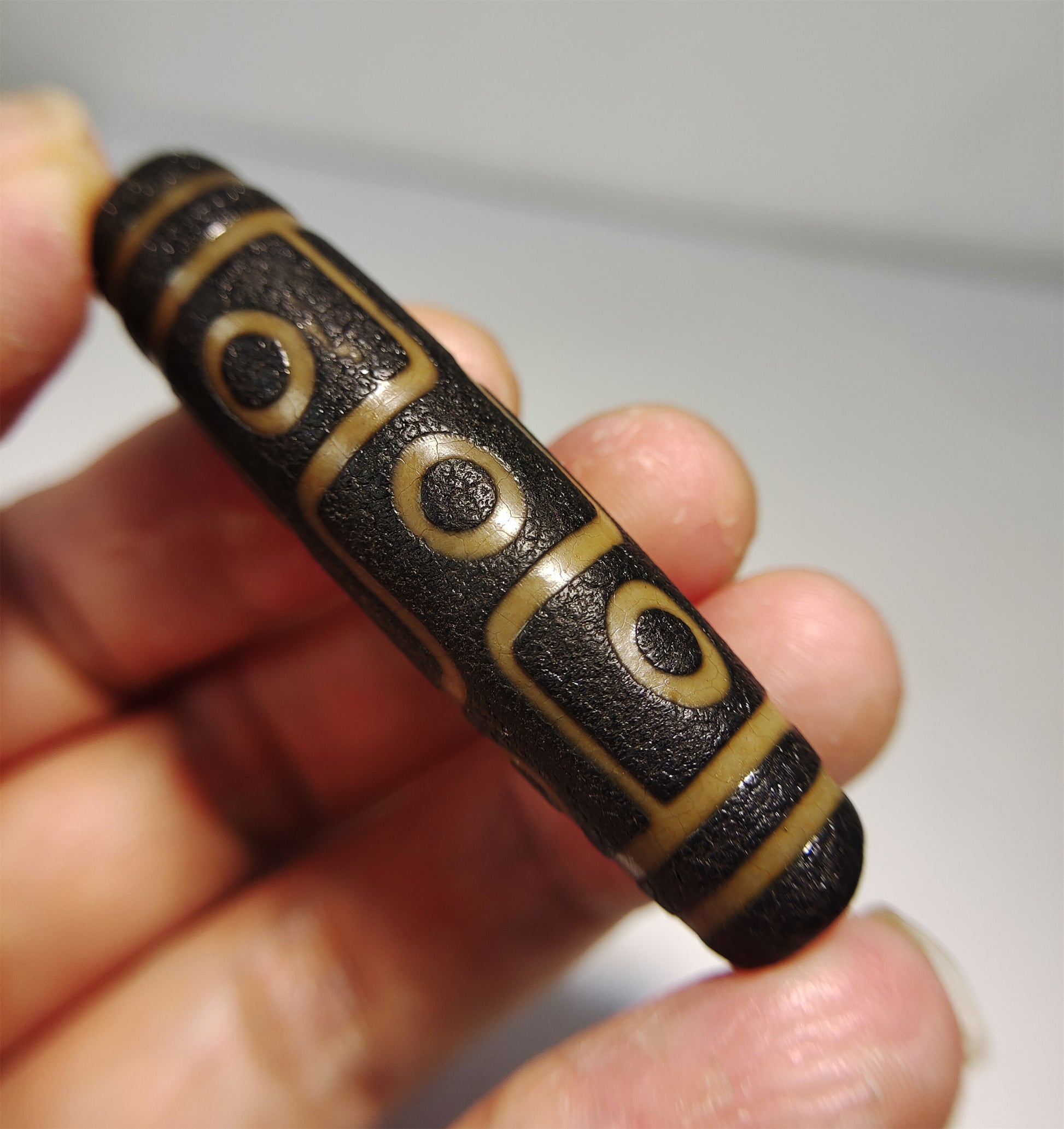 Real Tibetan Ancient Nine Eyes Dzi Bead Amulet