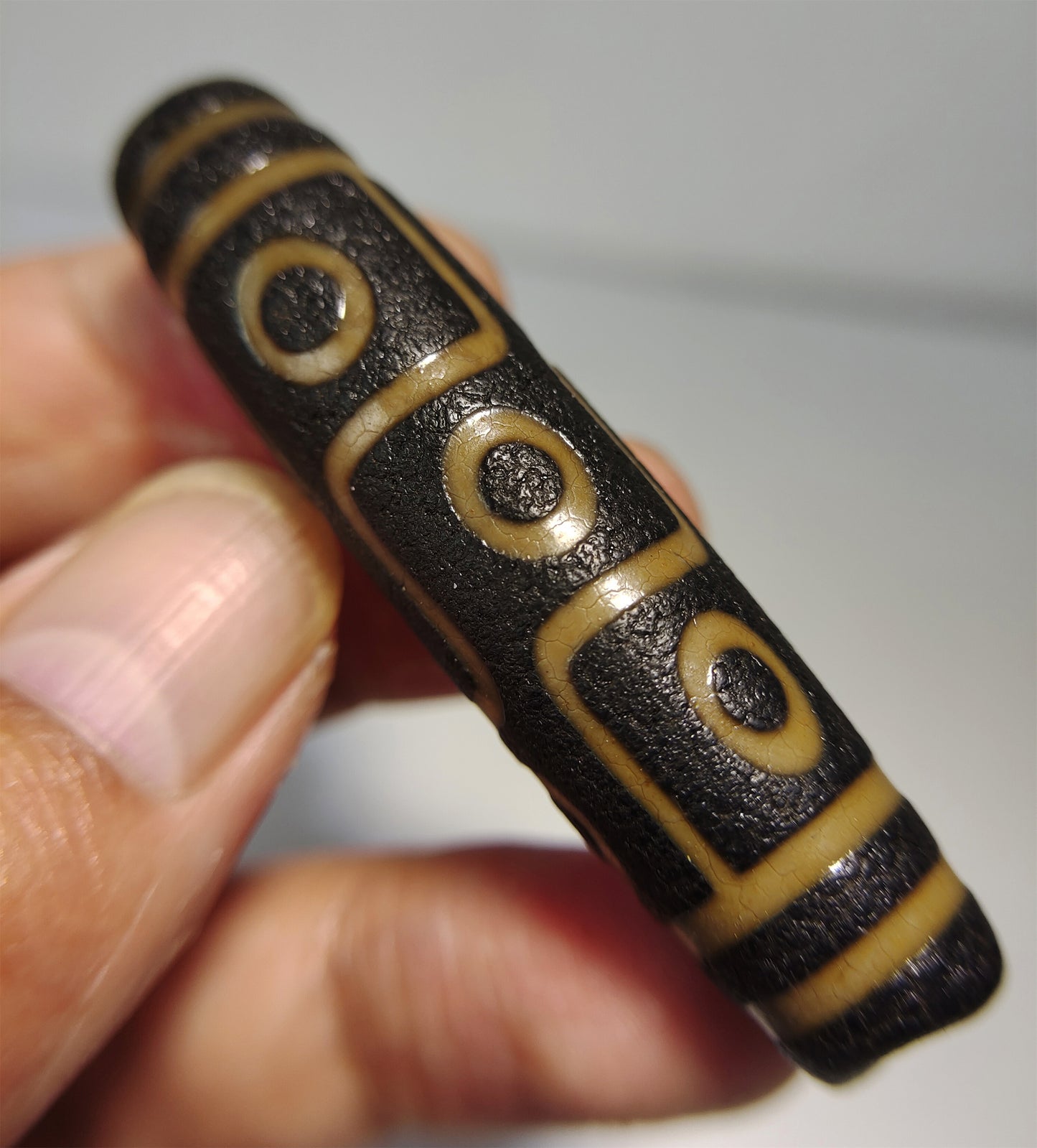 Real Tibetan Ancient Nine Eyes Dzi Bead Amulet
