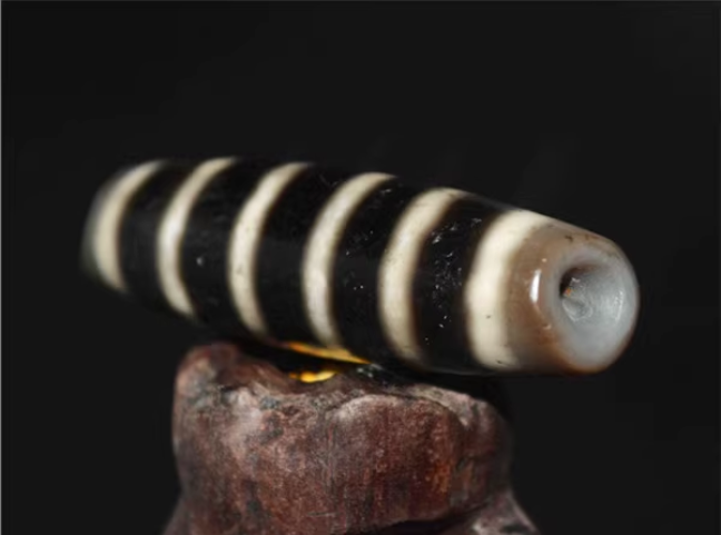 Real Tibetan Ancient Six Stripes Dzi Bead Eleven Amulet Himalayan Old Genuine Agate Pure Gzi