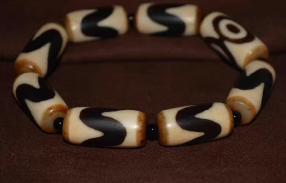 Real Tibetan Ancient Tiger Tooth Dzi Bead Bracelet Water Wave Amulet Himalayan Agate Pure Genuine Three Eyes Gzi Talisman