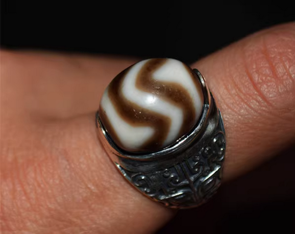 Real Tibetan Ancient Tiger Tooth Dzi Bead Ring Amulet Himalayan Water Wave Pure Zigzag Gzi Genuine Old Antique Agate Talisman