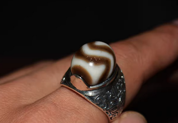 Real Tibetan Ancient Tiger Tooth Dzi Bead Ring Amulet Himalayan Water Wave Pure Zigzag Gzi Genuine Old Antique Agate Talisman