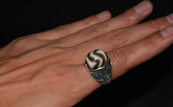 Real Tibetan Ancient Tiger Tooth Dzi Bead Ring Amulet Himalayan Water Wave Pure Zigzag Gzi Genuine Old Antique Agate Talisman