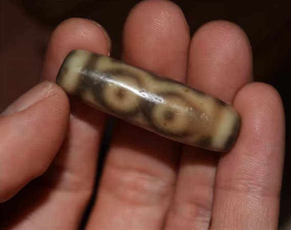 Real Tibetan Old Ancient Three Eyes Dzi Bead Pendant Talisman Himalayan Amulet Agate Stone Pure 3 Eyed Gzi Bracelet