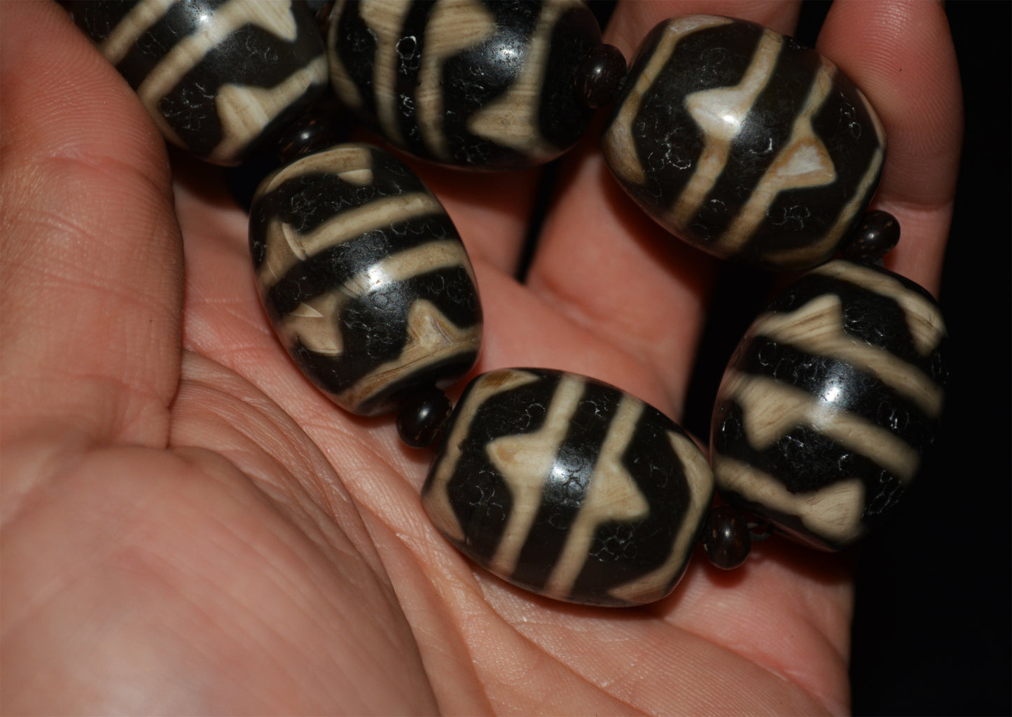 Real Tibetan Old Ancient Tiger Tooth Dzi Bead Bracelet Amulet Himalaya Water Wave Pure Zigzag Gzi Talisman Mala