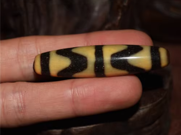 Real Tibetan Old Ancient Tiger Tooth Dzi Bead Talisman Amulet Himalayan Pendant Water Wave Agate Zigzag Antique Nepal Genuine Pure Gzi Bracelet