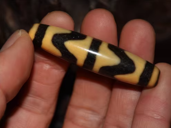 Real Tibetan Old Ancient Tiger Tooth Dzi Bead Talisman Amulet Himalayan Pendant Water Wave Agate Zigzag Antique Nepal Genuine Pure Gzi Bracelet