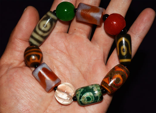 Real Himalaya Ancient Dzi Bead Bracelet Tiger Tooth Two Eyes Three Eyed Crystal Pema Raka Nanhong Agate Mala Prayer Beads