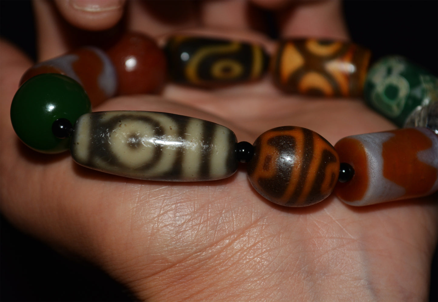 Real Himalaya Ancient Dzi Bead Bracelet Tiger Tooth Two Eyes Three Eyed Crystal Pema Raka Nanhong Agate Mala Prayer Beads