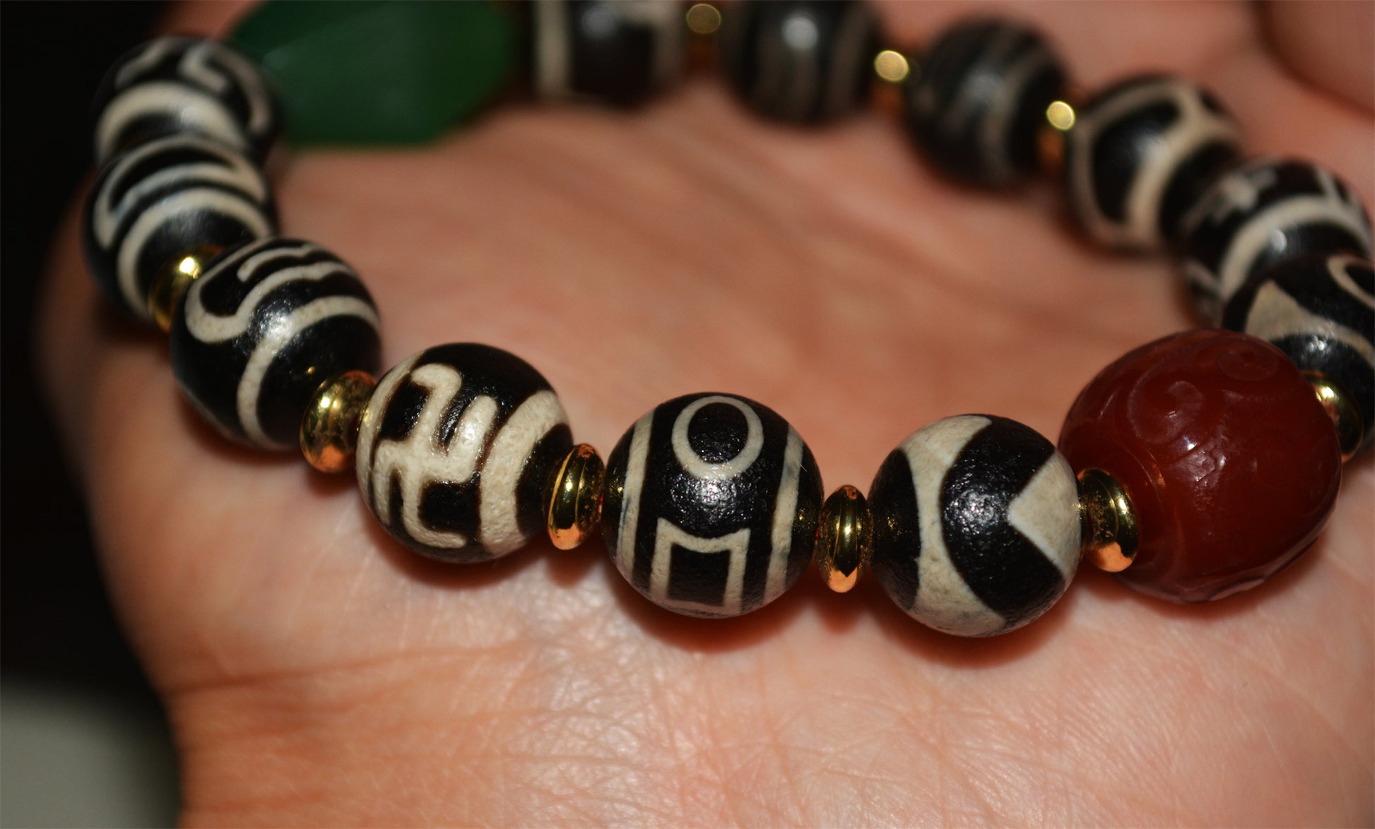 Real Tibetan Old Ancient Water Wave Dzi Beads Bracelet Amulet Mala Himalayan Agate Tiger Tooth Gzi Tibet Prayer God of Wealth Green tara Talisman