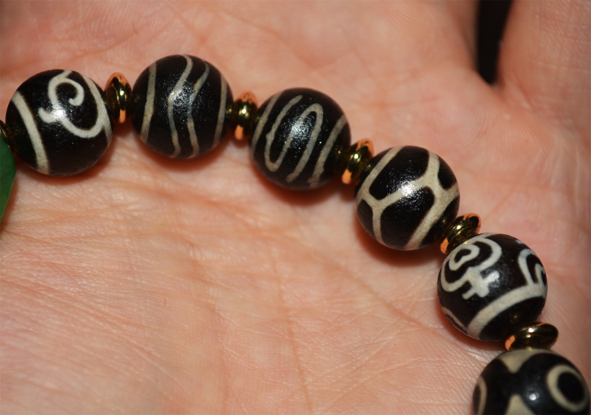 Real Tibetan Old Ancient Water Wave Dzi Beads Bracelet Amulet Mala Himalayan Agate Tiger Tooth Gzi Tibet Prayer God of Wealth Green tara Talisman