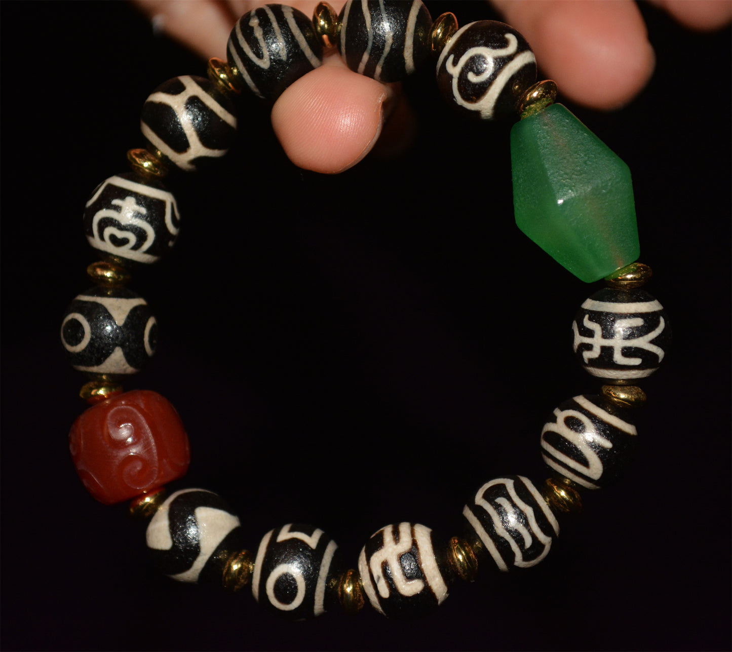 Real Tibetan Old Ancient Water Wave Dzi Beads Bracelet Amulet Mala Himalayan Agate Tiger Tooth Gzi Tibet Prayer God of Wealth Green tara Talisman