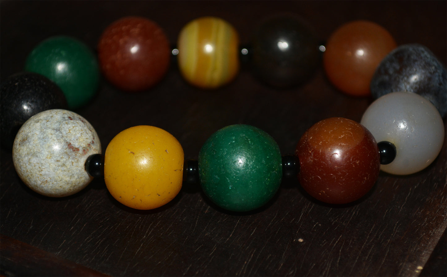 Real Tibetan Old Antique Agate Bracelet Ancient Carnelian Yellow Green Red Black White Mala Prayer Beads Rosary Natural Genuine Worry