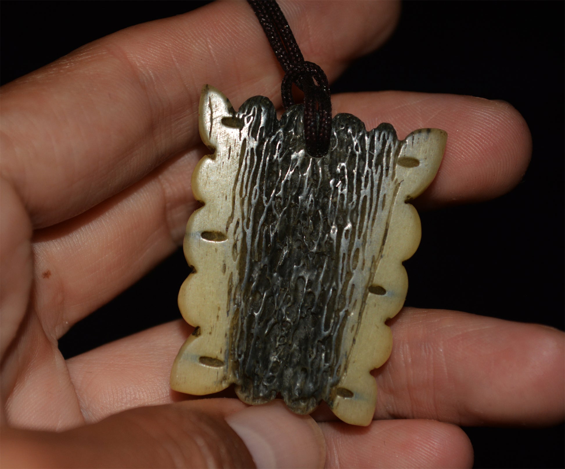 Real Tibetan Old Antique Kapala Bone Pendant Amulet Himalayan Genuine Mala Prayer Talisman