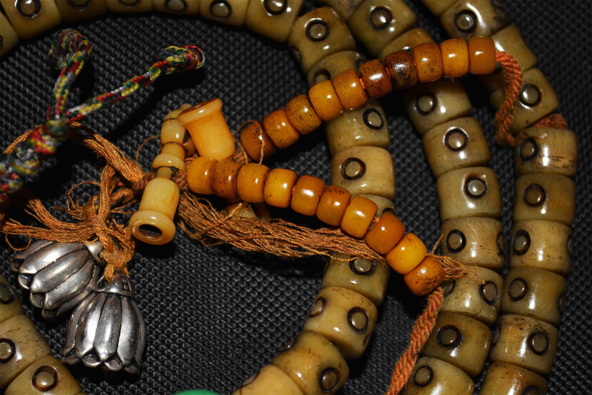 Real Tibetan Old Antique Kapala Bone Prayer Beads Mala Bracelet Rosary Himalaya Genuine 108 Buddhism Worry Necklace Amulet