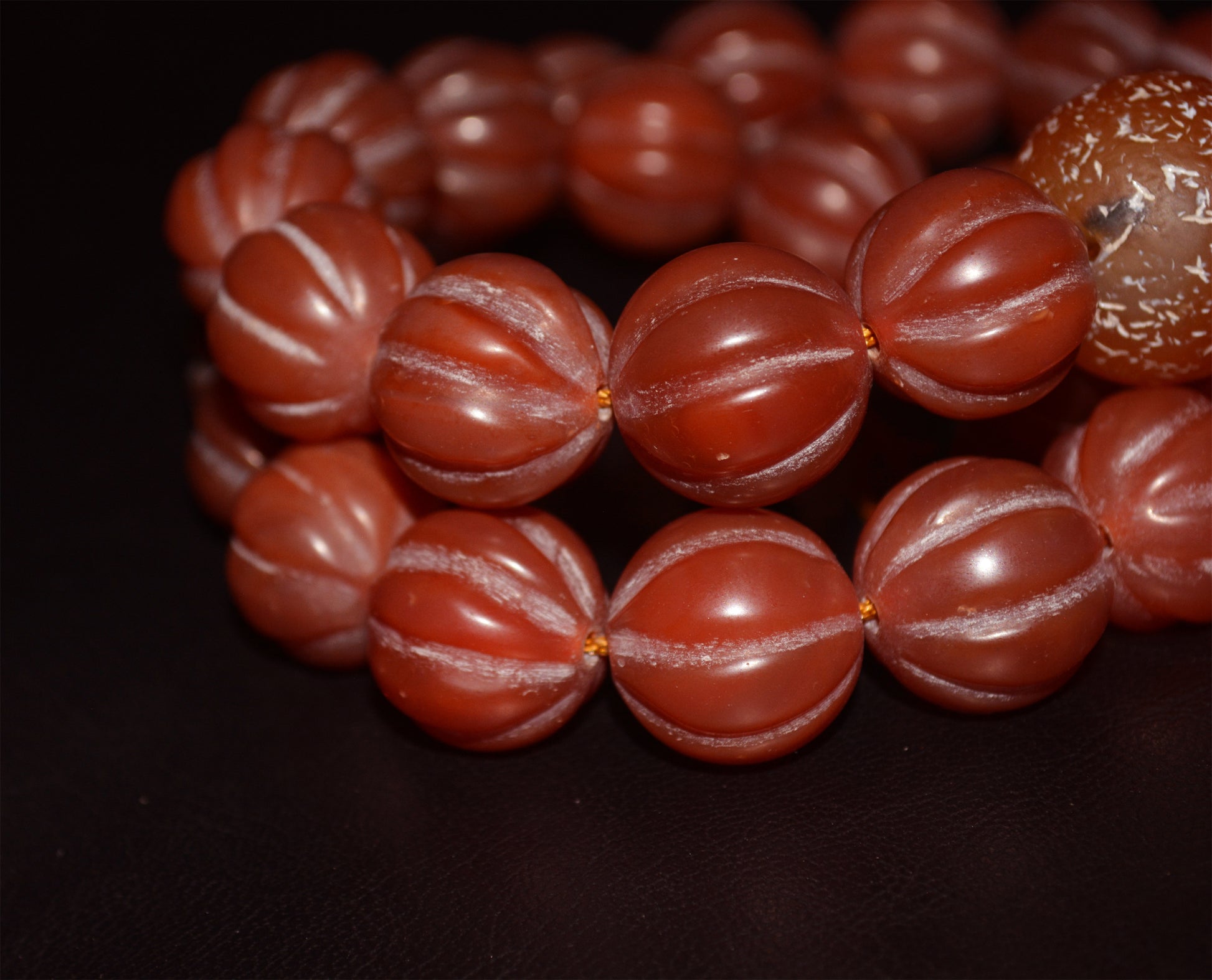 Real Tibetan Old Antique Pema Raka Agate Melon Bracelet Mala Prayer Beads Nanhong Carnelian Rosary Himalaya Genuine Worry Amulet