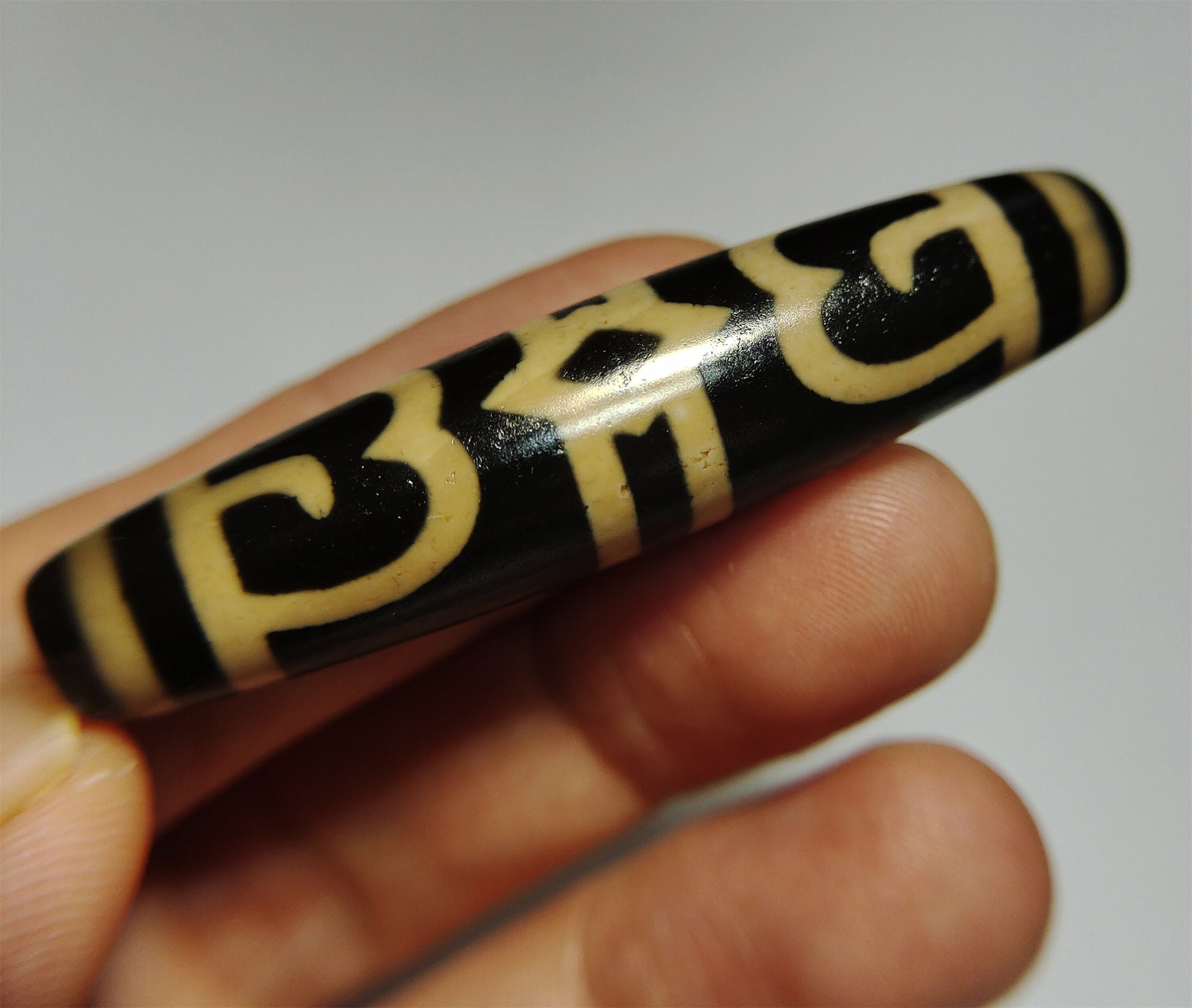 Real tibetan Guru Rinpoche Padmasambhava dzi bead amulet genuine old ancient himalaya agate special hat gzi pure pendant talisman bracelet (3)