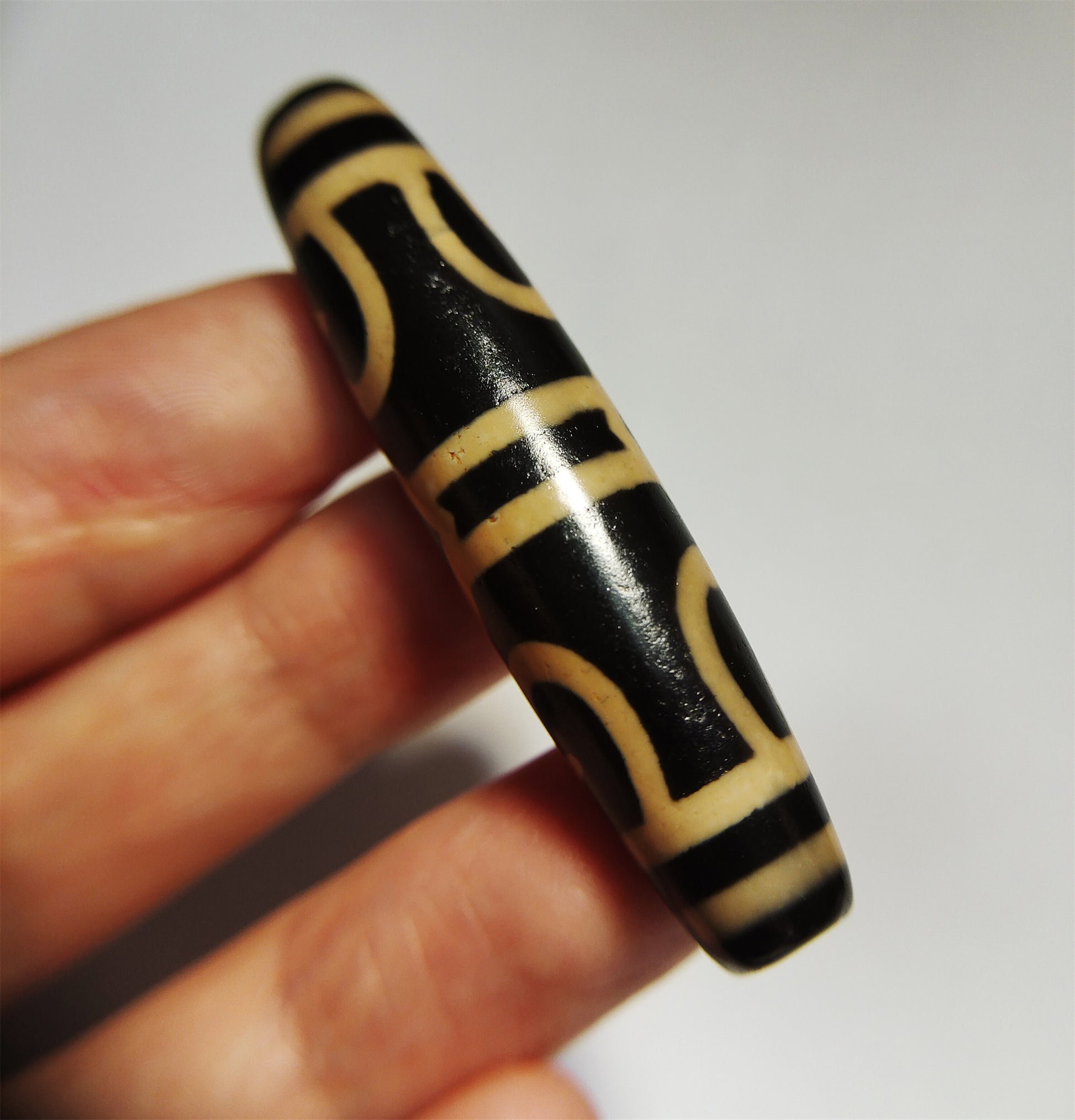 Real tibetan Guru Rinpoche Padmasambhava dzi bead amulet genuine old ancient himalaya agate special hat gzi pure pendant talisman bracelet (3)