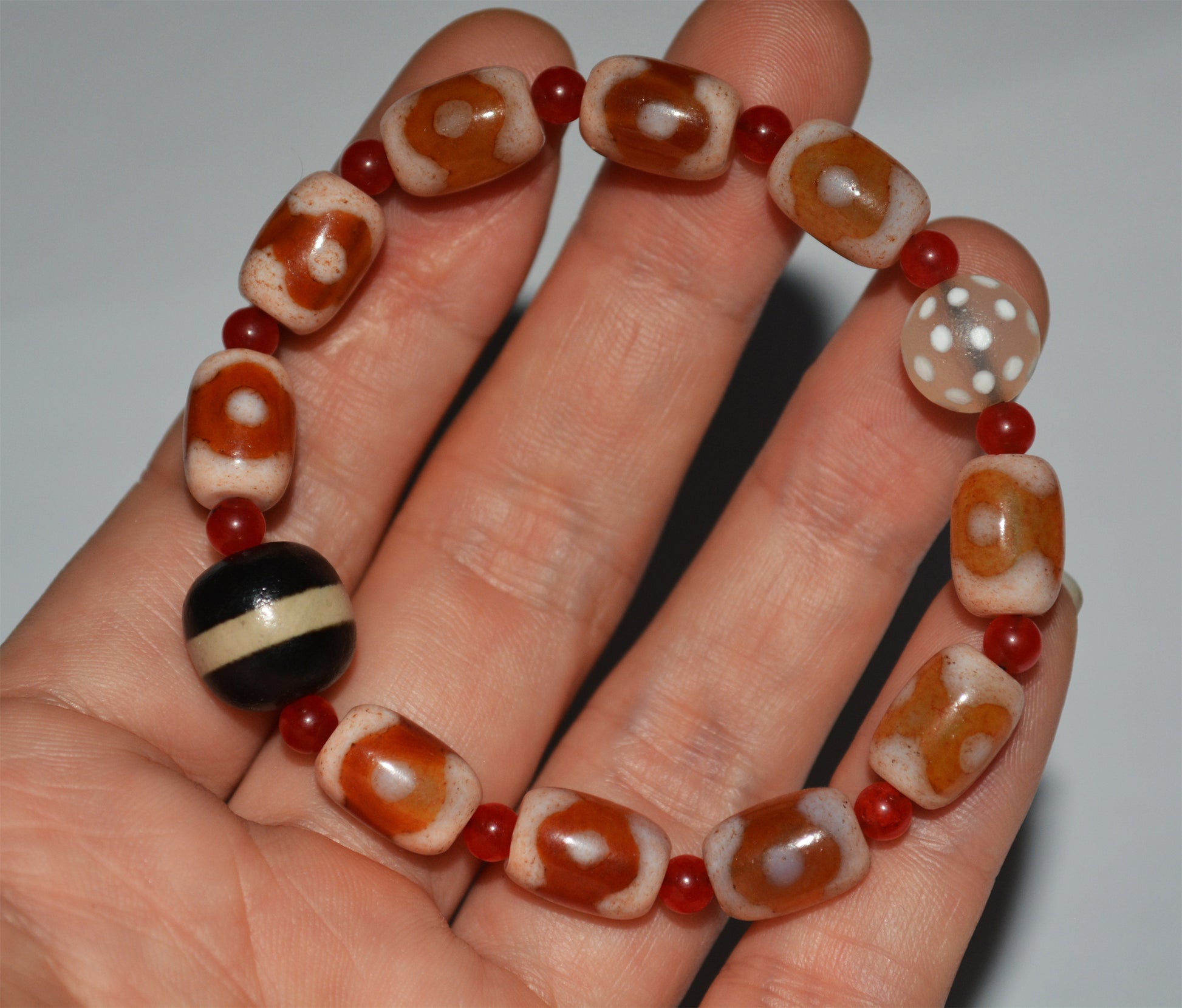 Real tibetan three eyes dzi bead amulet genuine old ancient himalaya agate pure 3 gzi talisman bracelet mala