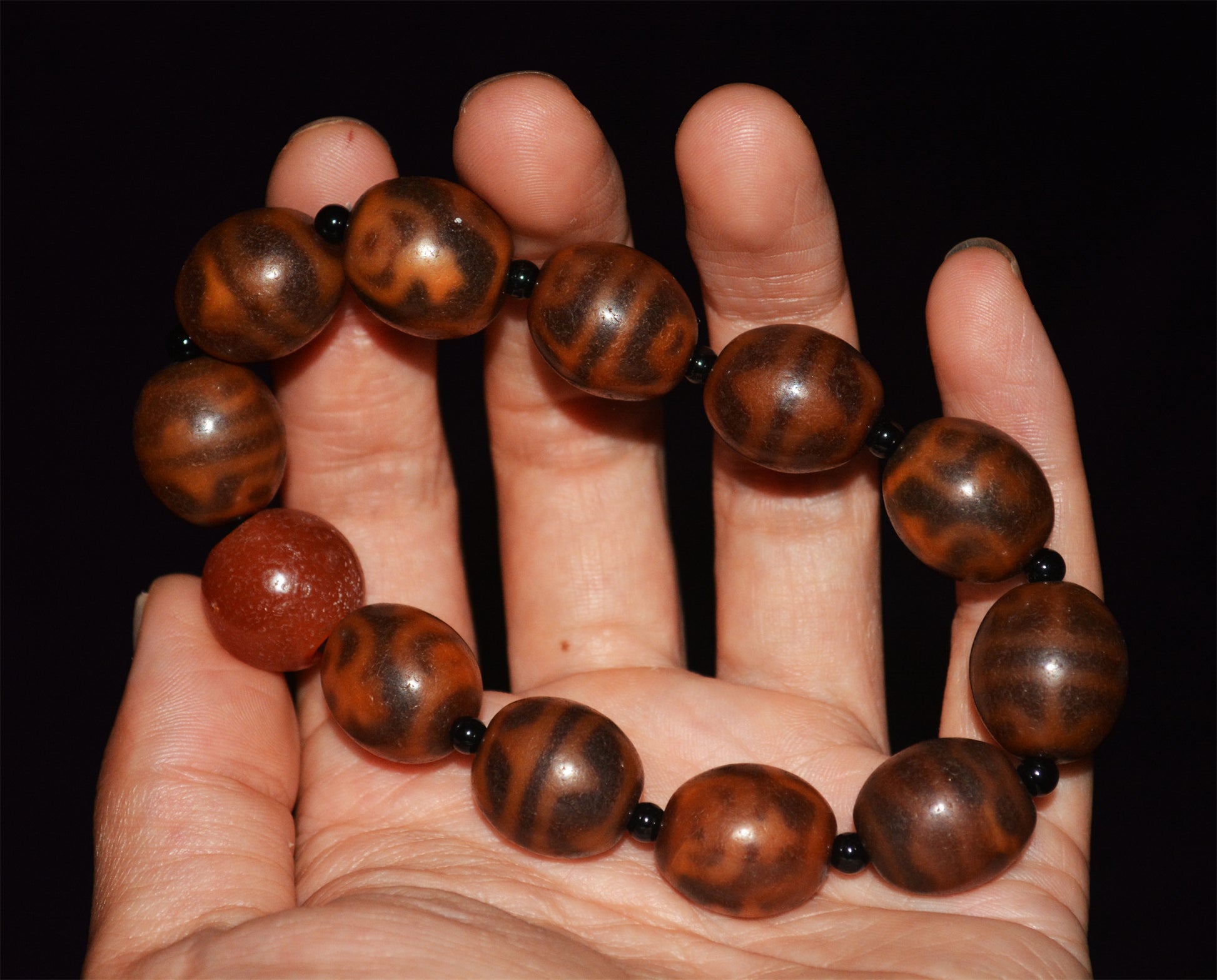 Tibetan Ancient Dzi Bead Bracelet Lotus Tiger Tooth Nectar Bottle Amulet Mala Himalaya Agate Pure Real Gzi Old Antique Talisman