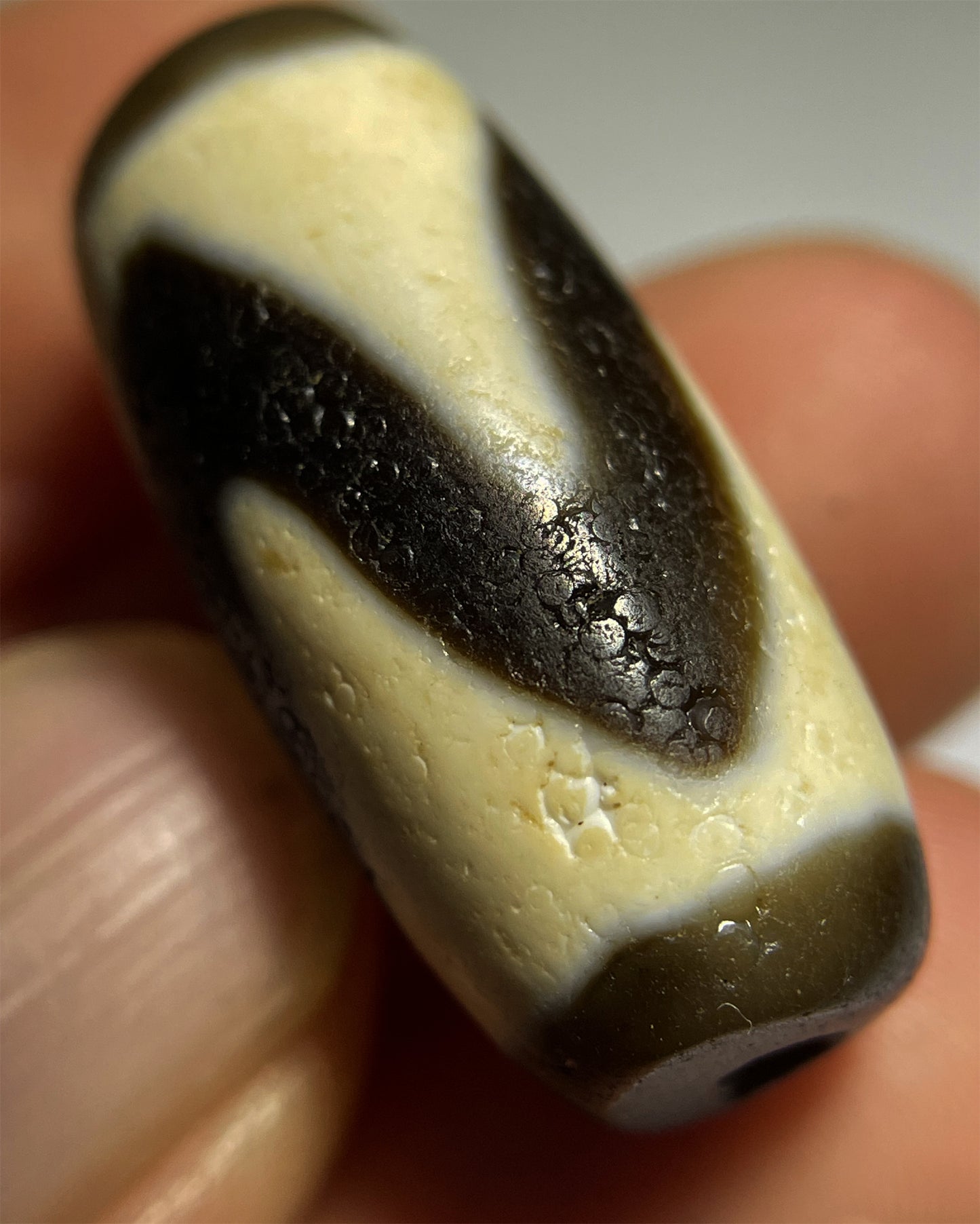 Tibetan Ancient Real Zigzag Tiger Tooth Dzi Bead Amulet Himalayas Pendnat Water Wave Genuine Agate  Gzi Talisman