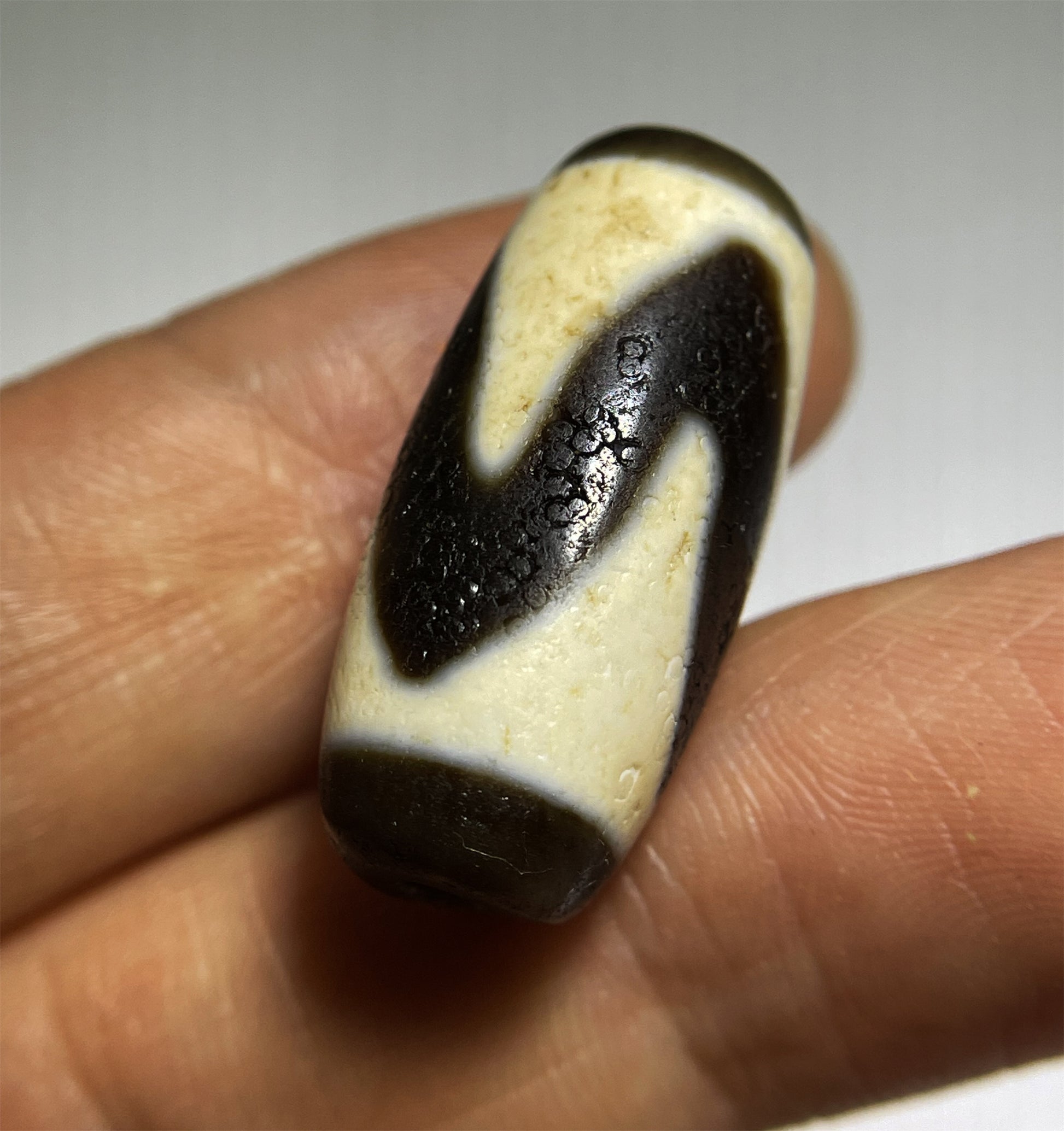 Tibetan Ancient Real Zigzag Tiger Tooth Dzi Bead Amulet Himalayas Pendnat Water Wave Genuine Agate  Gzi Talisman