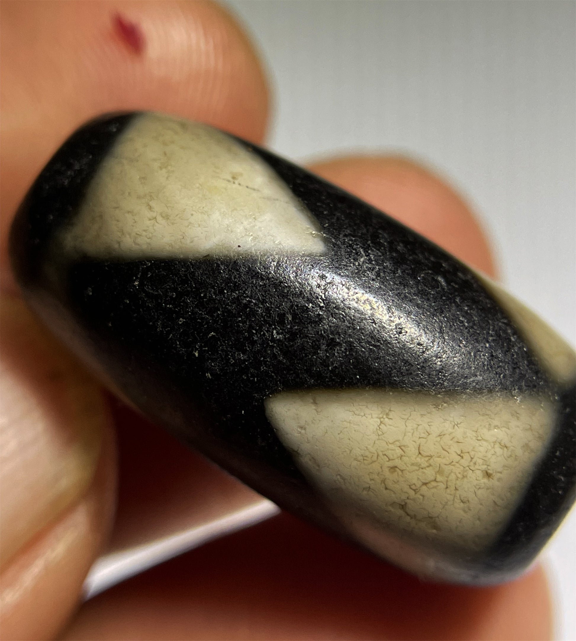 Tibetan Ancient Real Zigzag Water Wave Dzi Bead Amulet Himalayas Pendnat Genuine Agate Tiger Tooth Gzi Talisman