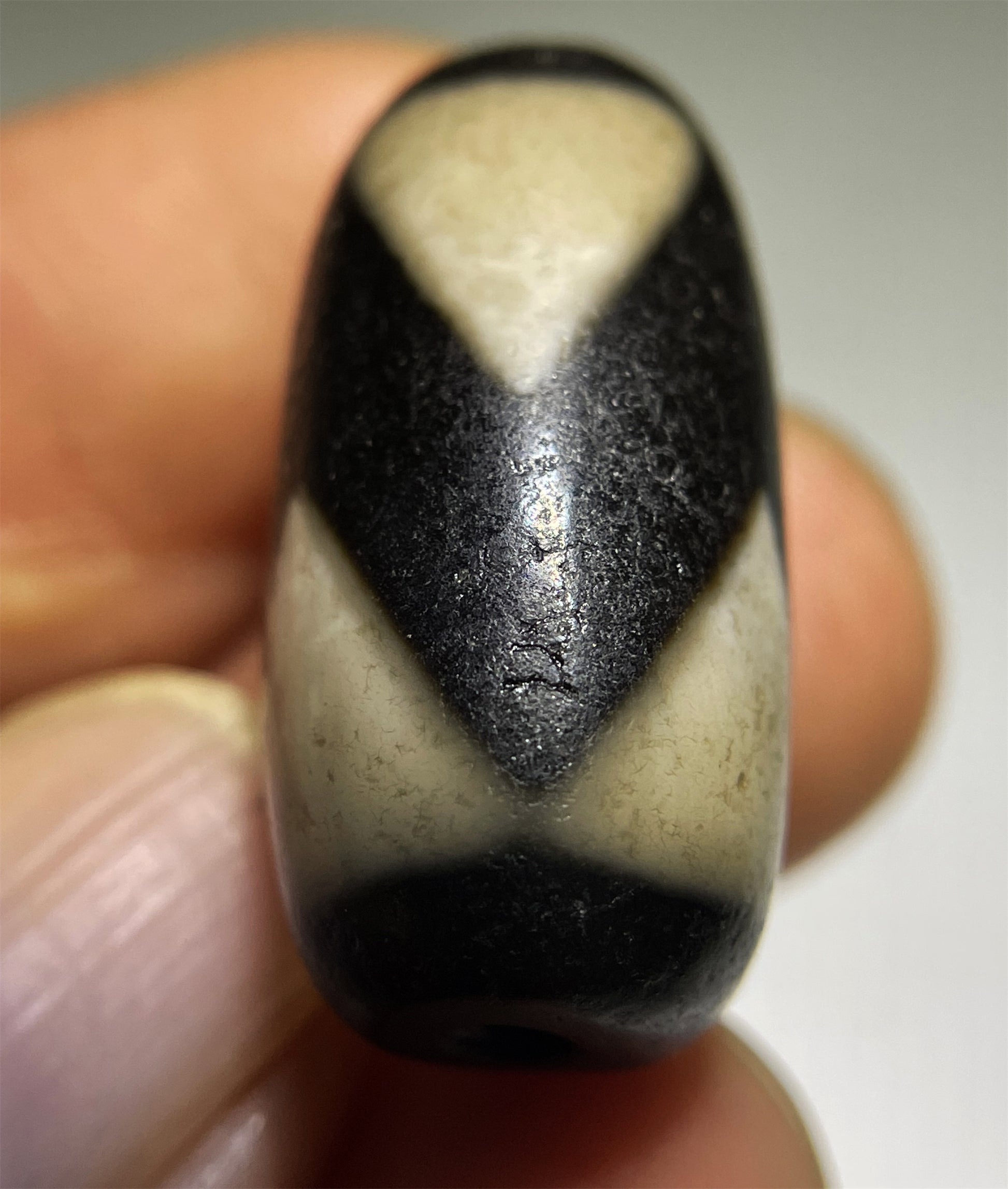 Tibetan Ancient Real Zigzag Water Wave Dzi Bead Amulet Himalayas Pendnat Genuine Agate Tiger Tooth Gzi Talisman