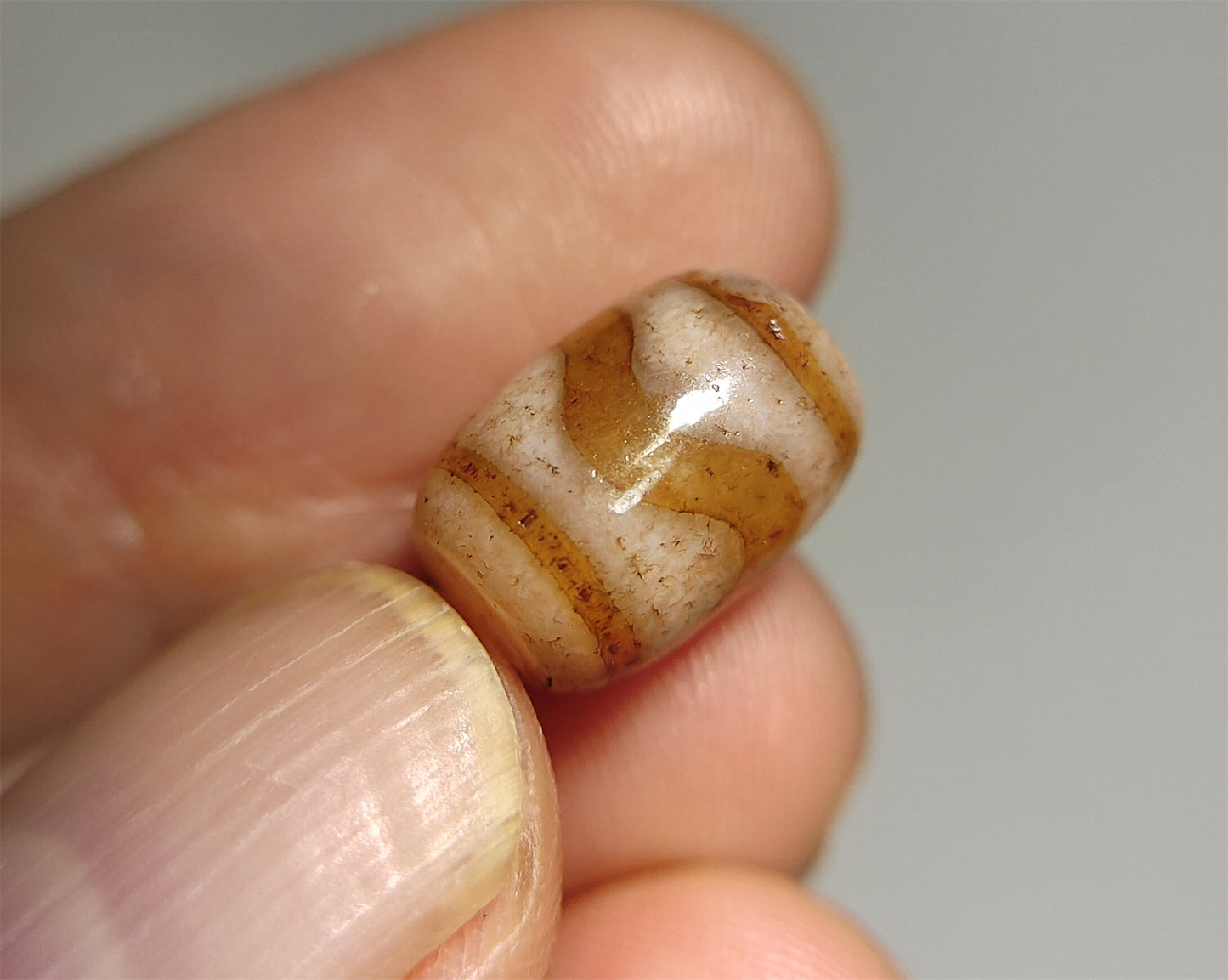 real ancient tibetan tiger tooth dzi bead amulet pendant genuine old antique himalaya agate pure water wave gzi talisman