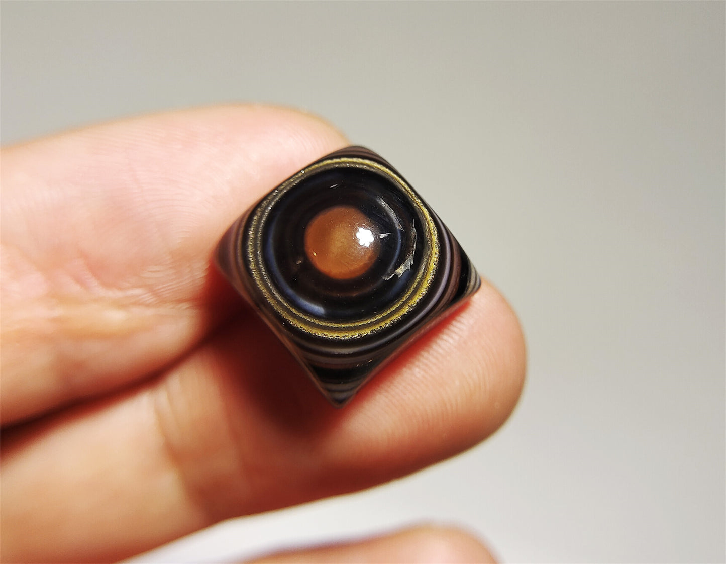 real himalaya antique lukmik eye dzi bead amulet genuine old luk mik banded agate one natural tibetan pyu gzi