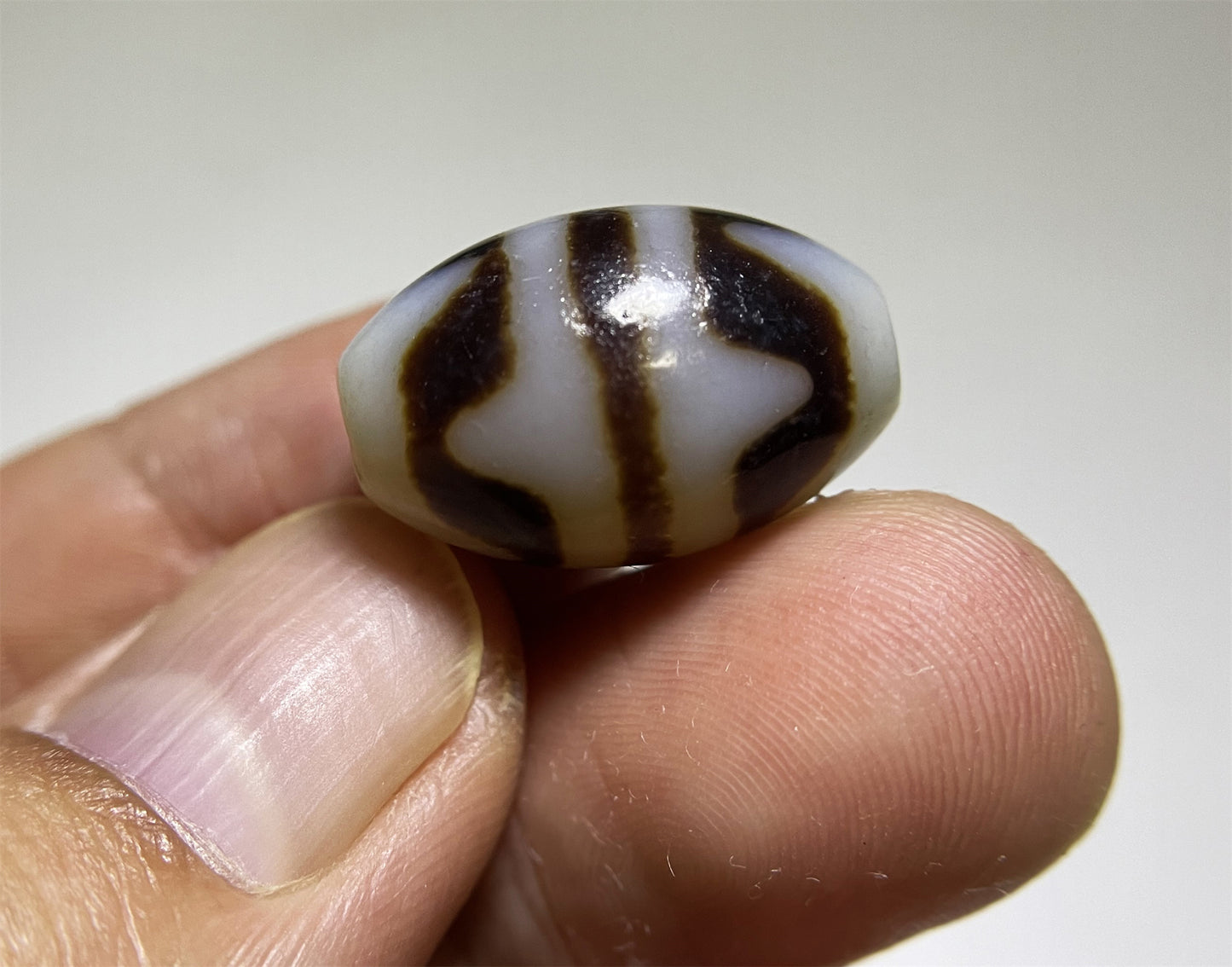 real tibetan ancient tiger tooth dzi bead pendant amulet genuine old zig zag himalaya agate water wave pure gzi talisman