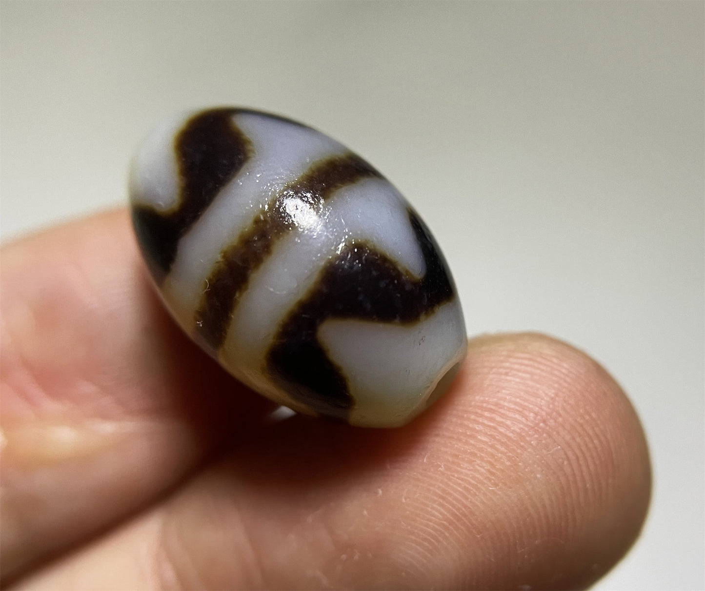 real tibetan ancient tiger tooth dzi bead pendant amulet genuine old zig zag himalaya agate water wave pure gzi talisman