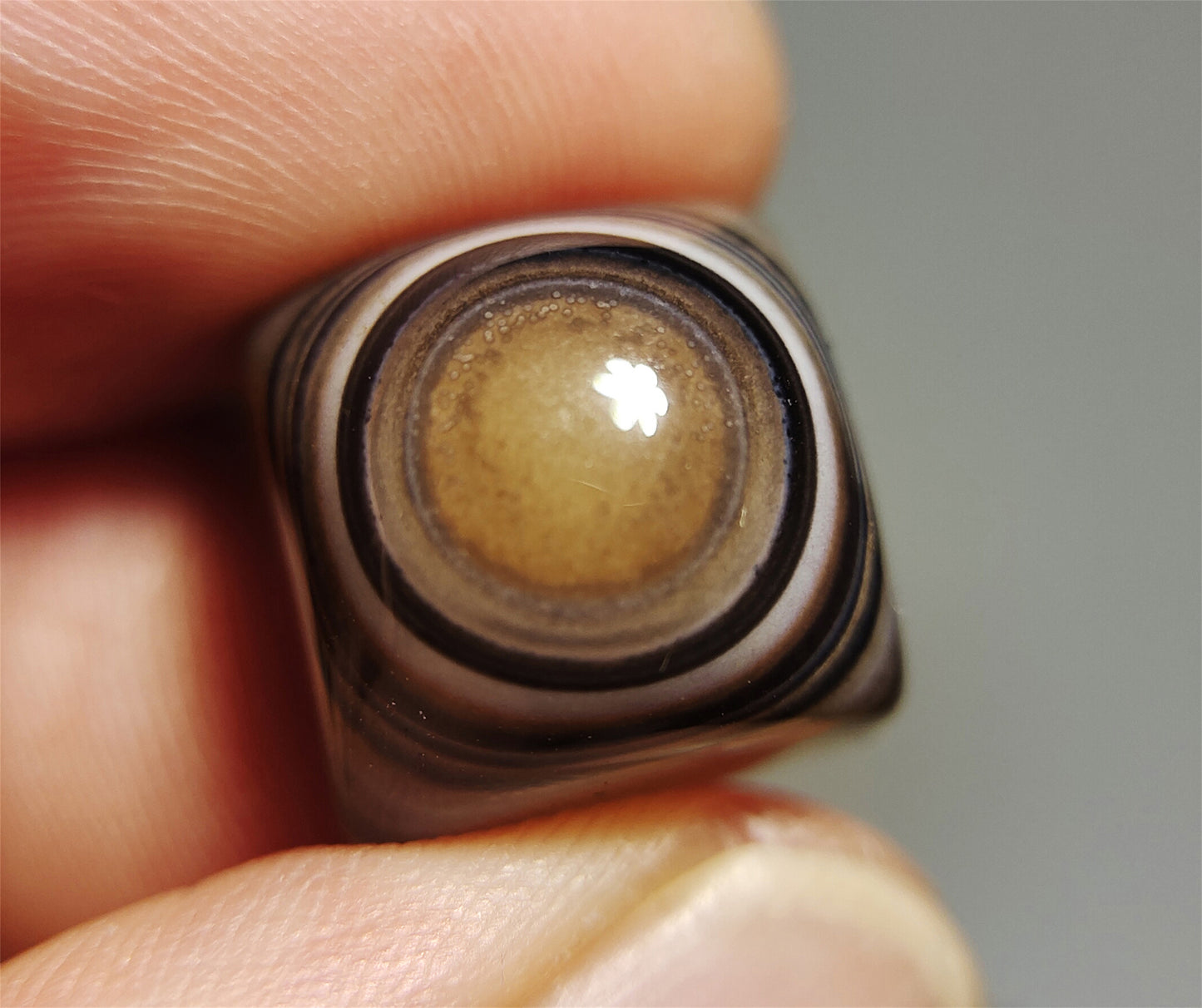 tibetan ancient lukmik eye dzi bead agate