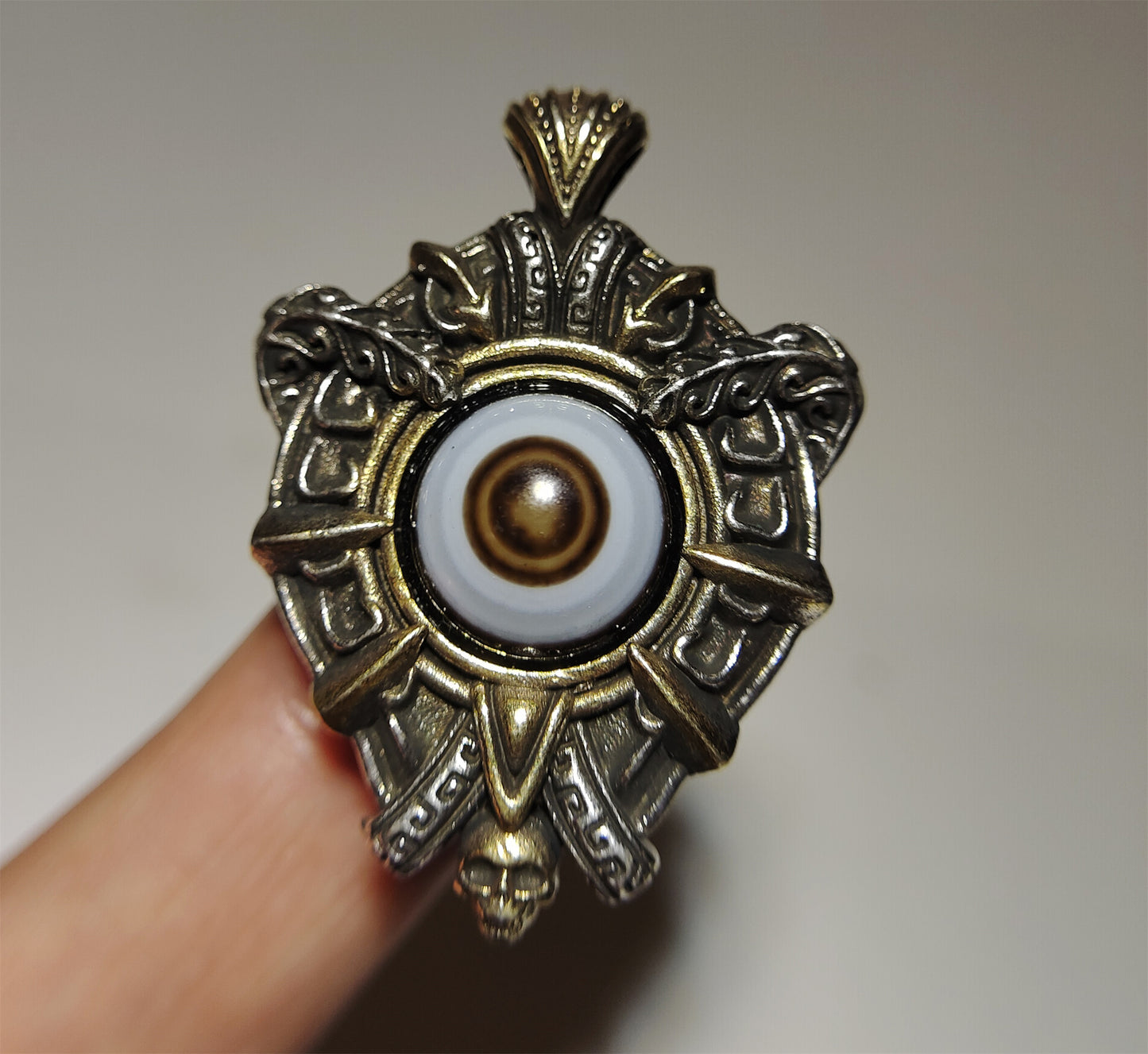 Old Lukmik Dzi Bead Pendant Himalaya Tibetan Antique One Eye Goat Medicine luk mik