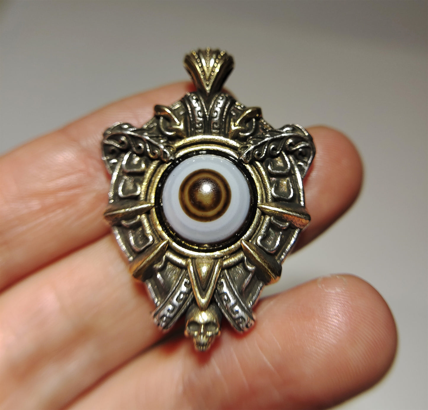 Old Lukmik Dzi Bead Pendant Himalaya Tibetan Antique One Eye Goat Medicine luk mik