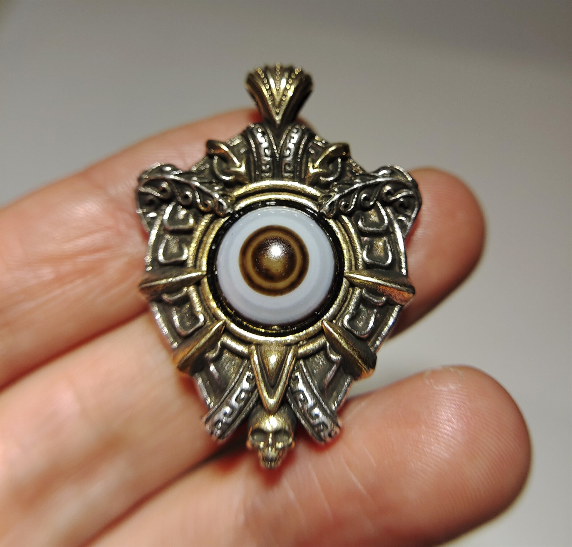 Old Lukmik Dzi Bead Pendant Himalaya Tibetan Antique One Eye Goat Medicine luk mik