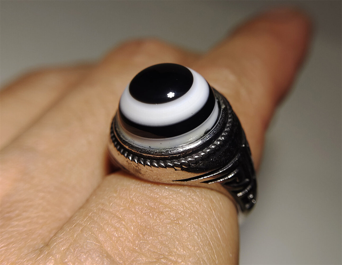 Tibetan Antique Sulemani Agate Lukmik Eye Medicine Dzi Bead Ring Amulet Real Himalaya luk mik