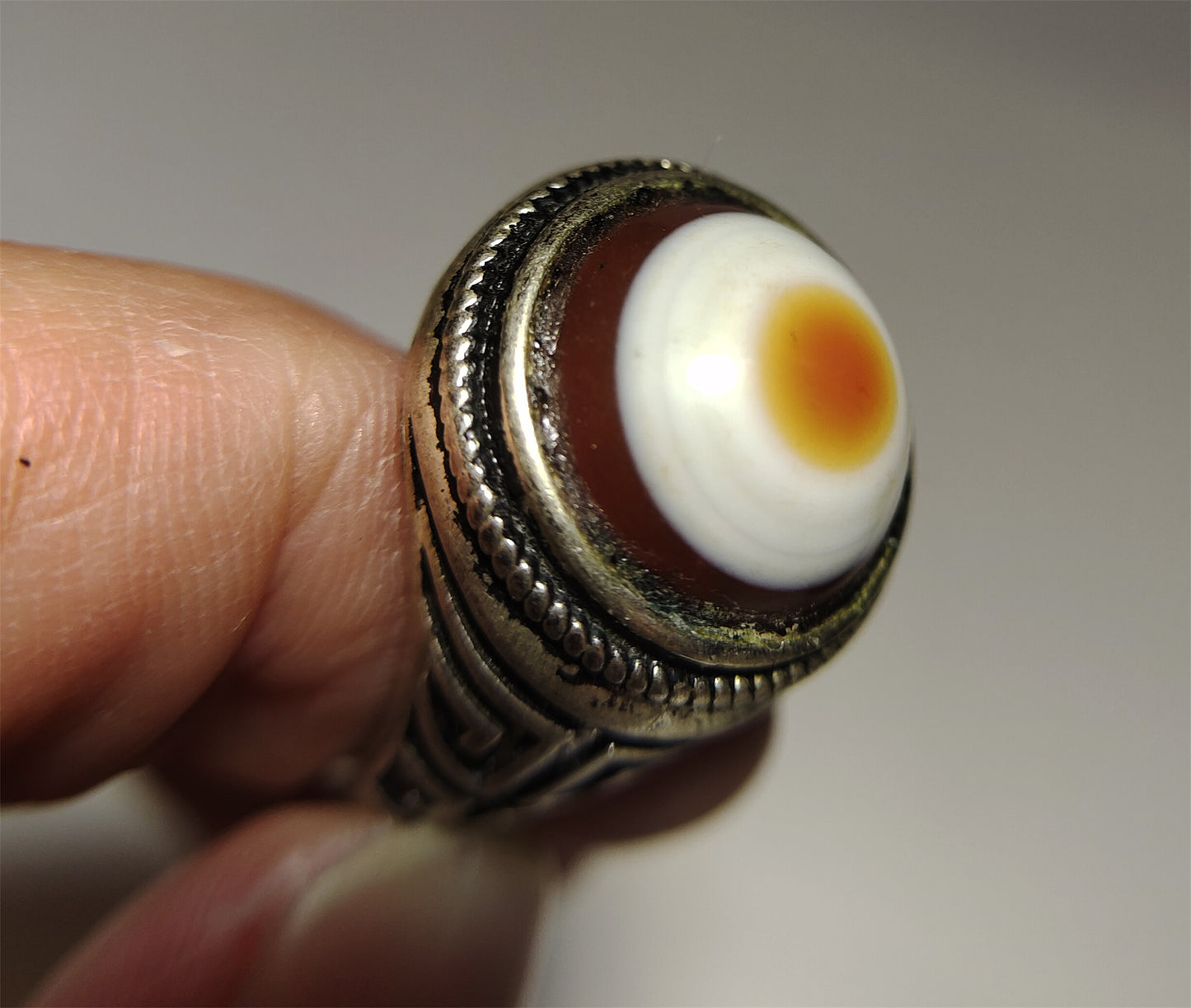 Himalaya LukMik One Eye Dzi Bead Ring Tibetan Old Antique